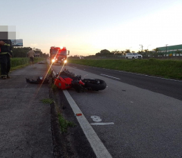 Notícia - BR-101: homem morre após cair da moto em Laguna